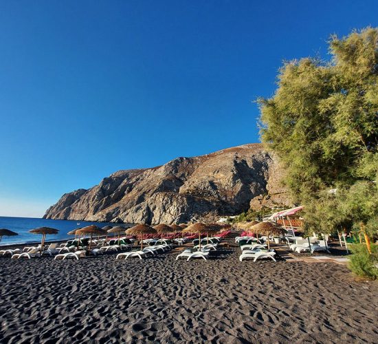 KIMA OIA SUITES