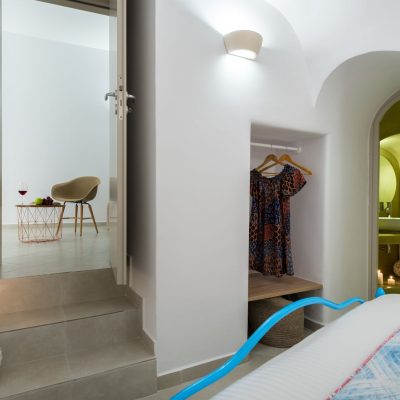 Cave Suite