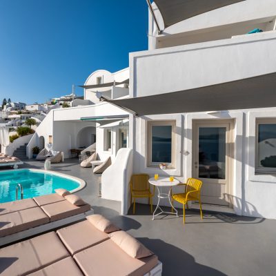 KIMA OIA SUITES