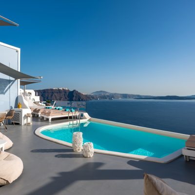 KIMA OIA SUITES