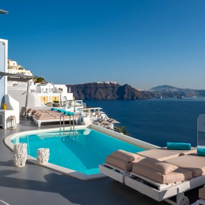 KIMA OIA SUITES