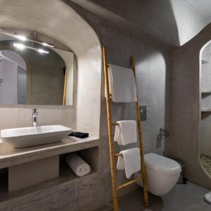 Superior Suite with Hot Tub (3 Adults)