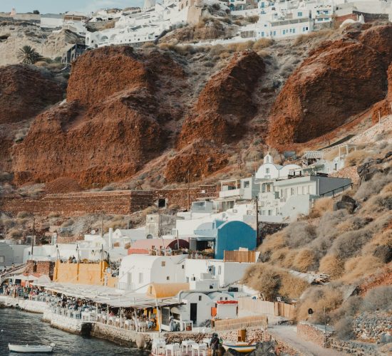 KIMA OIA SUITES
